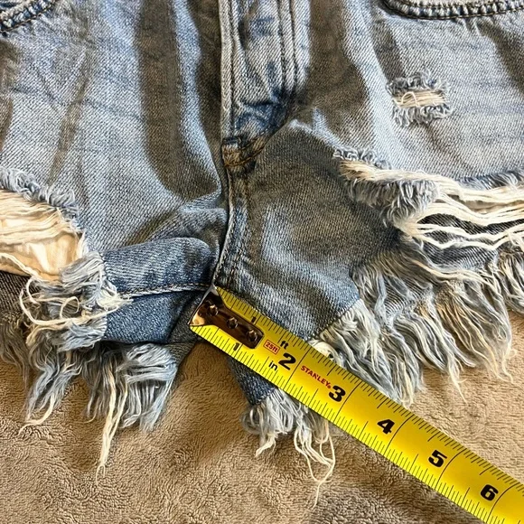 We The Free Free People Distressed Denim Shorts - Picture 11 of 11